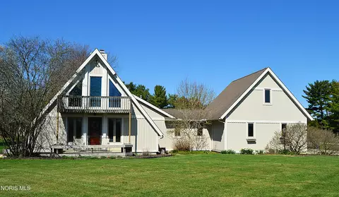 6344 N River Rd, Waterville, OH 43566