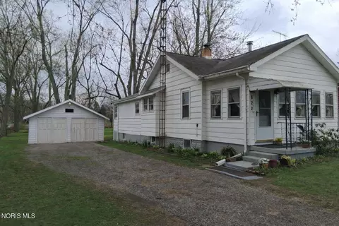 822 Culley Rd, Holland, OH 43528