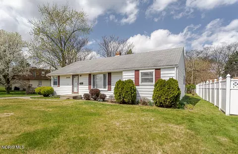 3438 Ravenwood Blvd, Toledo, OH 43614