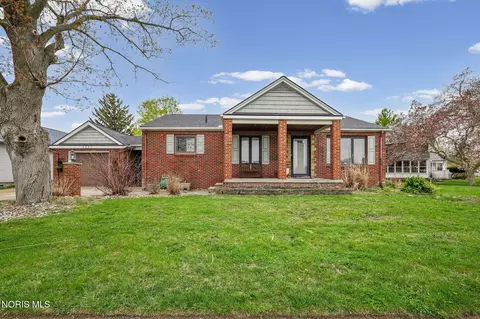 2540 117th St, Toledo, OH 43611