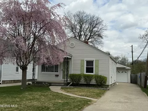 2971 Indianola Dr, Toledo, OH 43614