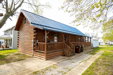 208 Stevens St, Kenton, OH 43326