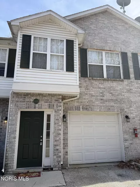 6409 Triple Crown Ln, Toledo, OH 43615