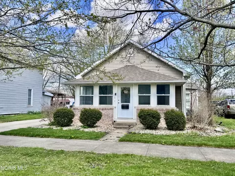 311 S Main St, Hicksville, OH 43526