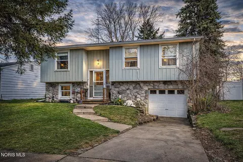 2037 Northwyck Dr, Toledo, OH 43611