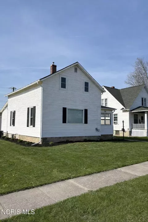 1220 Jackson Ave, Defiance, OH 43512