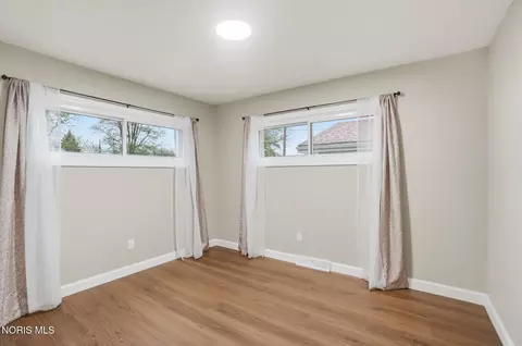 Bedroom - 110 Mount Vernon Pl, Walbridge, OH 43465 photo 1 of 5