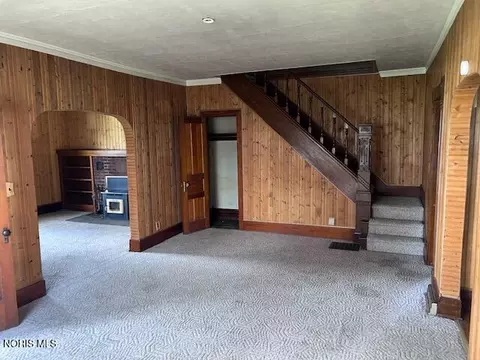 Living - 125 N Park Dr, Mccomb, OH 45858 photo 7 of 9