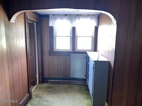 Entry Way - 125 N Park Dr, Mccomb, OH 45858 photo 2 of 3