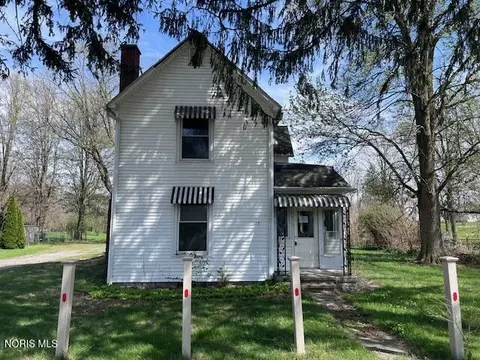 Exterior - 125 N Park Dr, Mccomb, OH 45858 photo 2 of 5