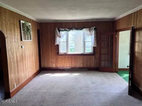 Living - 125 N Park Dr, Mccomb, OH 45858 photo 5 of 9