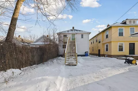 Exterior - 1954 Barrows St, Toledo, OH 43613 photo 11 of 11