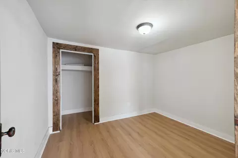 Bedroom - 1954 Barrows St, Toledo, OH 43613 photo 6 of 7
