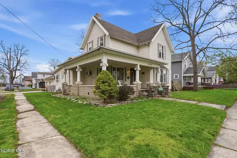 630 Columbus Ave, Fostoria, OH 44830