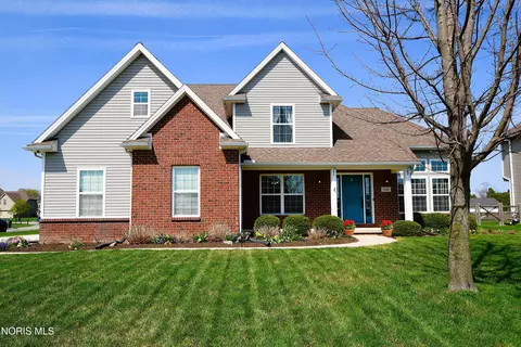 3149 Sterlingwood Ln, Perrysburg, OH 43551