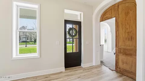 Entry Way - 112 E River St, Antwerp, OH 45813 photo 1 of 8