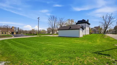 Exterior - 112 E River St, Antwerp, OH 45813 photo 7 of 11