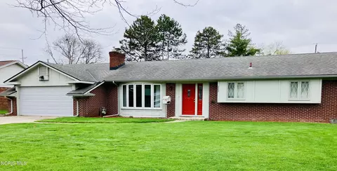 2368 Belvedere Dr, Toledo, OH 43614