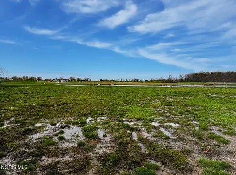 5389 Eagles Landing Dr, Oregon, OH 43616