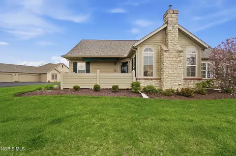 2690 N Canterbury Cir #A, Port Clinton, OH 43452