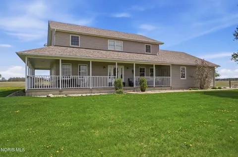 13402 Wayne Rd, Bradner, OH 43406