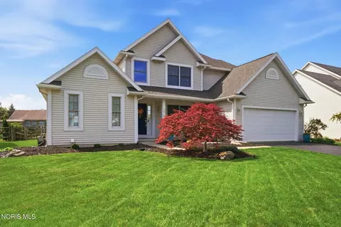 276 Twinbrook Dr, Perrysburg, OH 43551