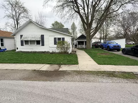 128 Zihlman Ave, North Baltimore, OH 45872
