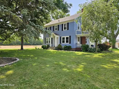 3220 Brown Rd, Oregon, OH 43616