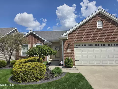 26304 Stillwater Dr, Perrysburg, OH 43551