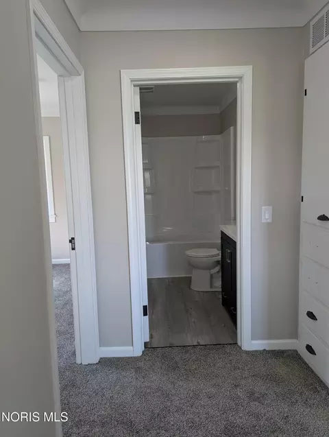 Entry Way - 404 Park St, Archbold, OH 43502 photo 1 of 1