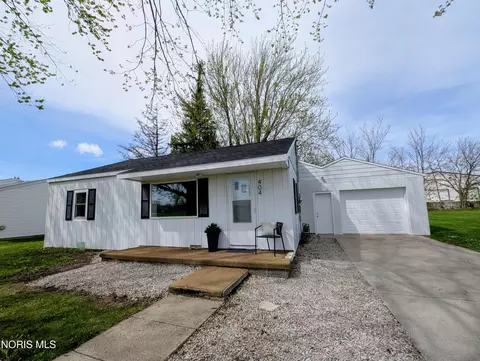 404 Park St, Archbold, OH 43502