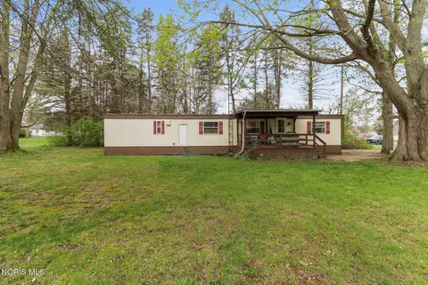 Exterior - 10560 Wayne Rd, Wayne, OH 43466 photo 8 of 8
