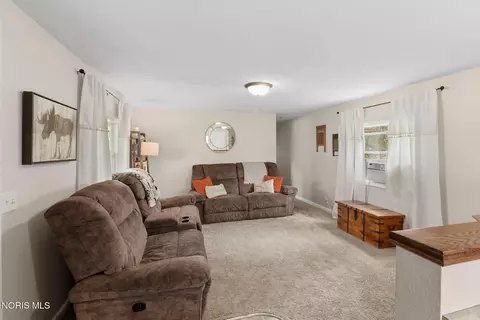 Living - 10560 Wayne Rd, Wayne, OH 43466 photo 1 of 2