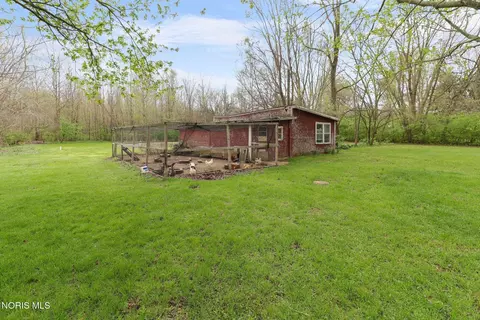 Exterior - 10560 Wayne Rd, Wayne, OH 43466 photo 2 of 8