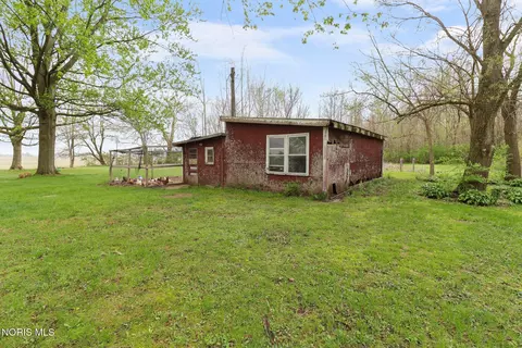 Exterior - 10560 Wayne Rd, Wayne, OH 43466 photo 3 of 8