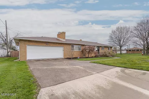 4498 285th St, Toledo, OH 43611