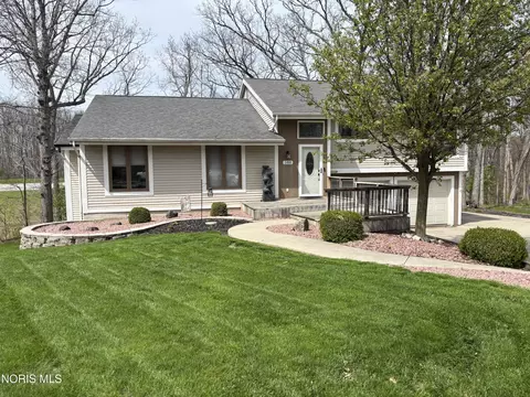 580 3 Rivers Ct, Defiance, OH 43512