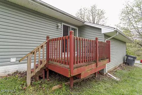 Exterior - 830 Richards Rd, Toledo, OH 43607 photo 2 of 2