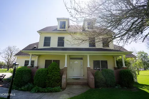 315 W Woodcox St, Antwerp, OH 45813