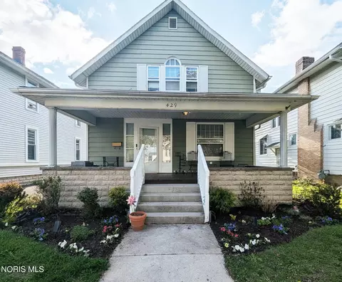 429 N Union St, Fostoria, OH 44830