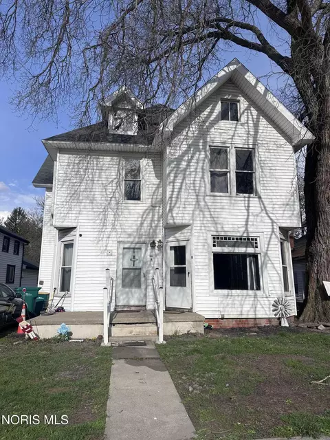 107 S Findlay St, Haskins, OH 43525