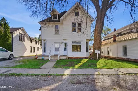 107 S Findlay St, Haskins, OH 43525