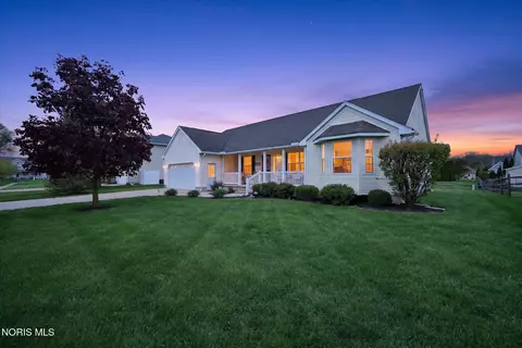 7100 Harvester Rd, Maumee, OH 43537