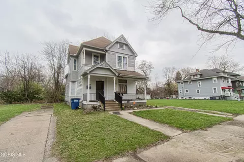 2422 Lawrence Ave, Toledo, OH 43620