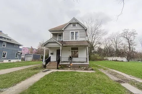 2422 Lawrence Ave, Toledo, OH 43620
