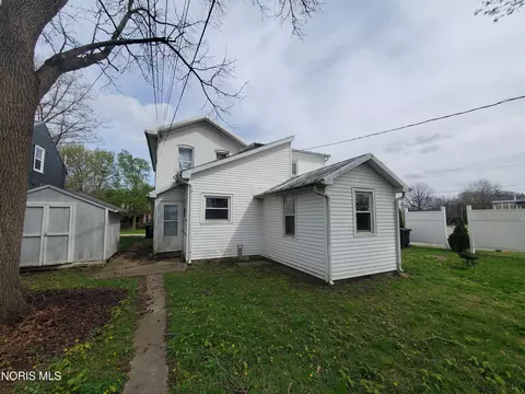 128 N 4th St, Upper Sandusky, OH 43351