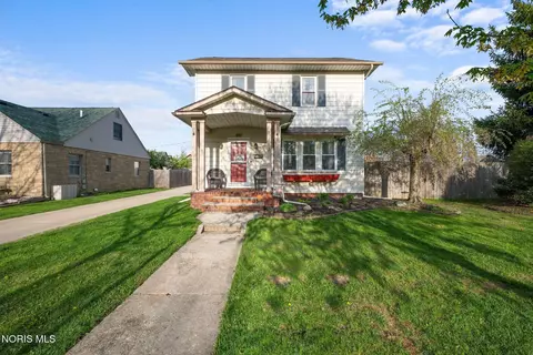 641 Ansonia St, Oregon, OH 43616