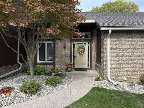 10190 Ford Rd, Perrysburg, OH 43551