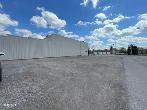 E Indiana Street, Edgerton, OH 43517