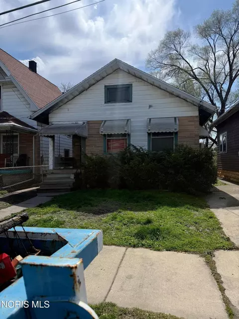 649 Curtis St, Toledo, OH 43609
